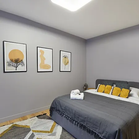 Le Marais By Prestige Apartment *