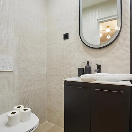 Le Marais By Prestige Apartment *